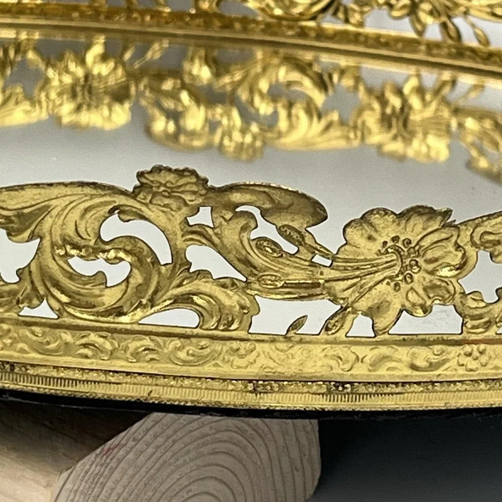 Vintage Ornate 12